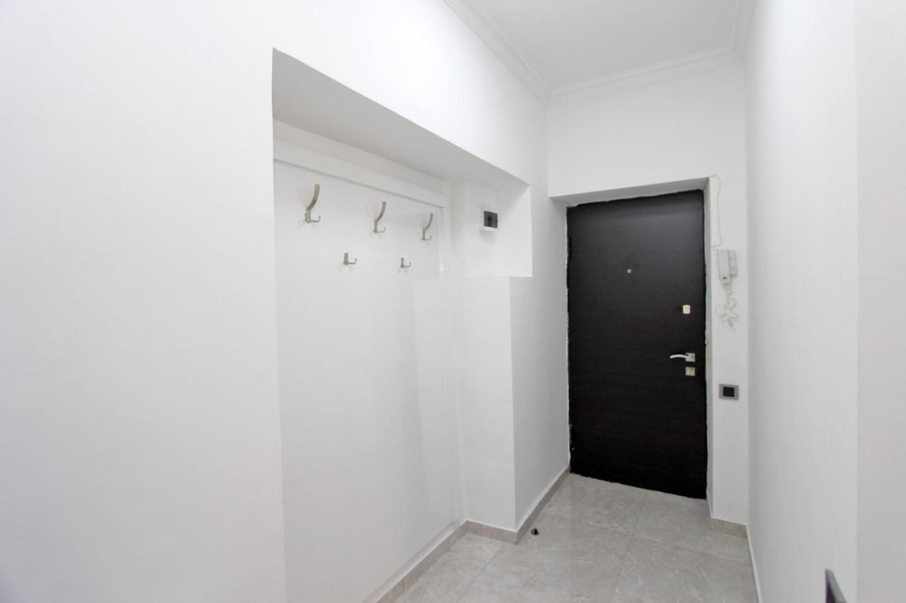 Appartment Lux, 2 Bedroom Erevan Exterior foto